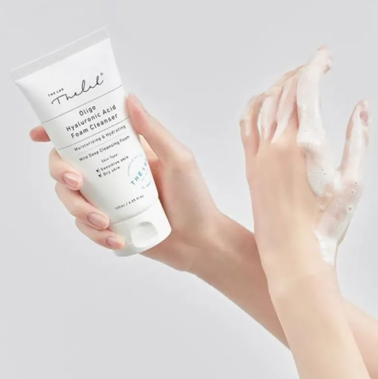 Oligo Hyaluronic Acid Foam Cleanser